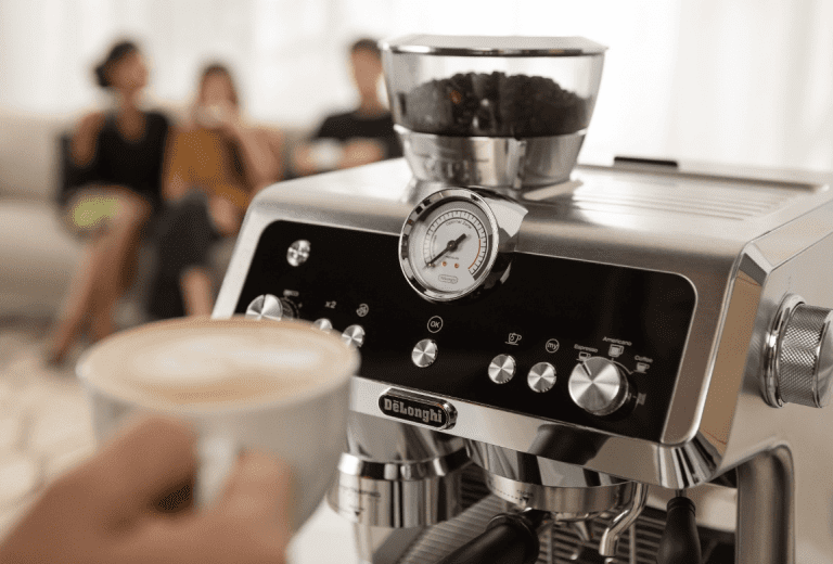 Best Coffee Maker with Grinder in Canada 2023 – Expert Review