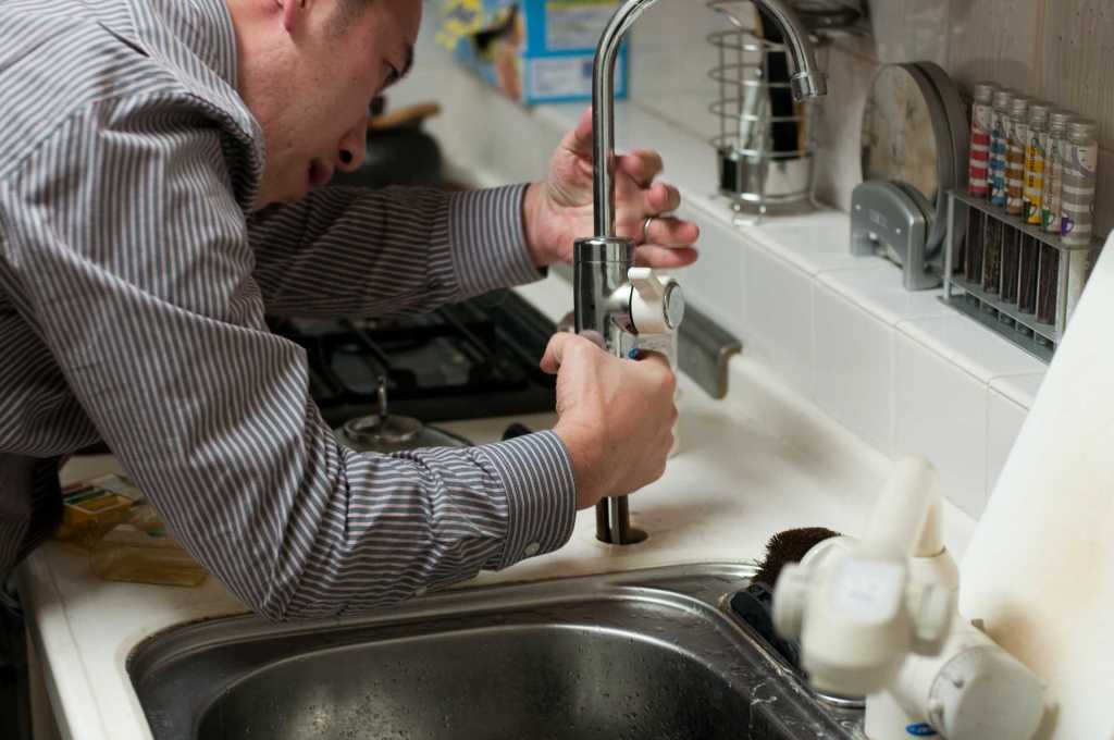 Key Factors That Determine Plumber Rates in Ottawa