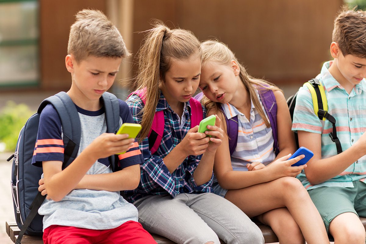 You Don’t Know How to Make Friends and Have Empathy for Others? How Gadgets Affect Children