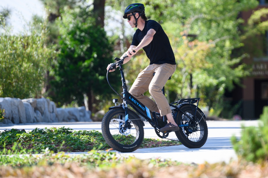 Electric Bikes Revolutionizing Commuting and Recreation