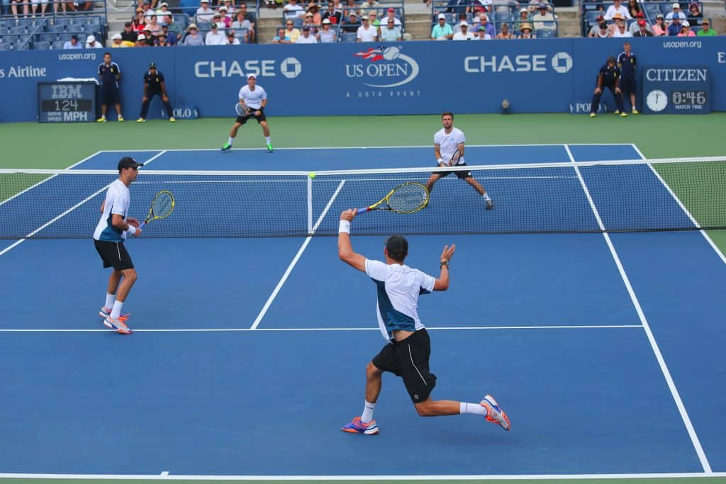 Tennis Courts A Deep Dive into Surfaces and Playstyles