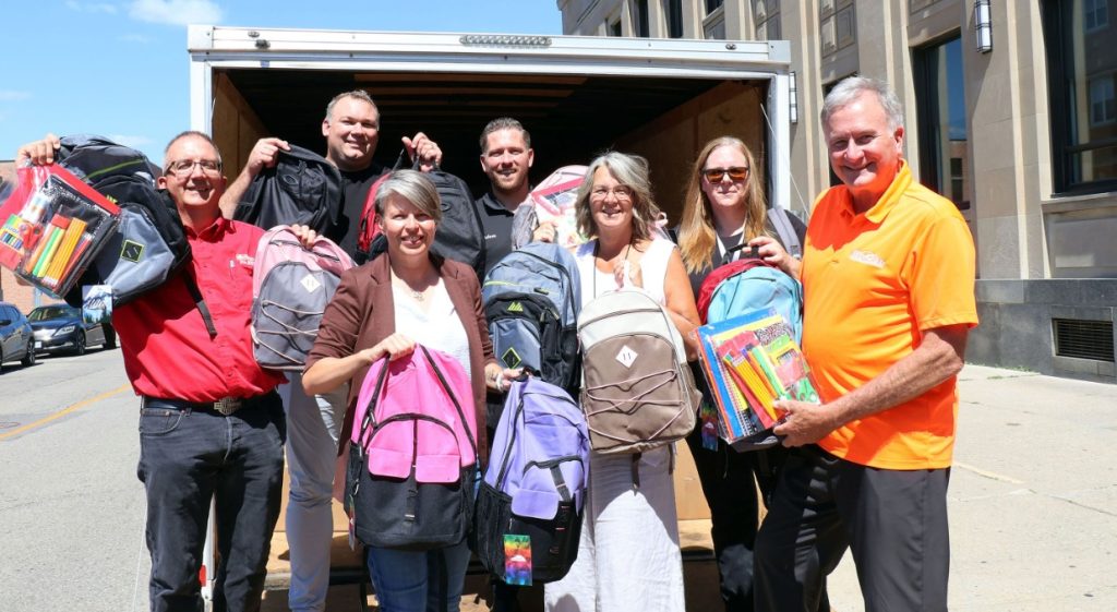 Barrie Mayor Donates 750 Backpacks to Brantford Children in Need