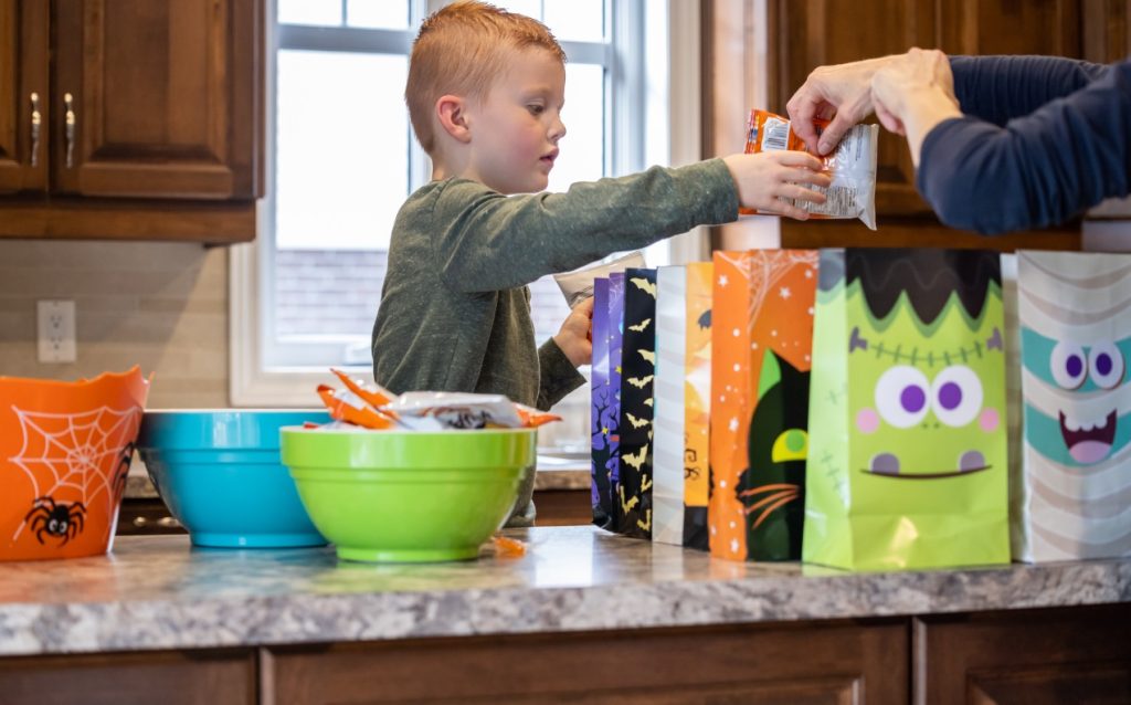 Fraser Health Offers Tips for a Safe and Cavity-Free Halloween Fraser Health Offers Tips for a Safe and Cavity-Free Halloween