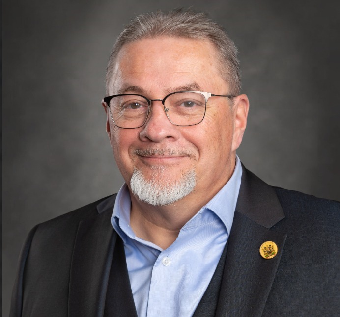 Strathcona Regional District Reappoints Chair and Elects New Vice-Chair for 2025/26 Term Strathcona Regional District Reappoints Chair and Elects New Vice-Chair for 2025/26 Term