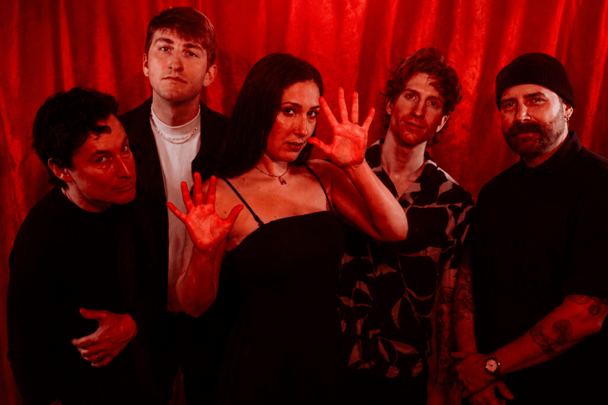 Doghouse Rose Showcase Songwriting Depth on New Single “It Gets Worse” Ahead of July Album Release Doghouse Rose Showcase Songwriting Depth on New Single “It Gets Worse” Ahead of July Album Release