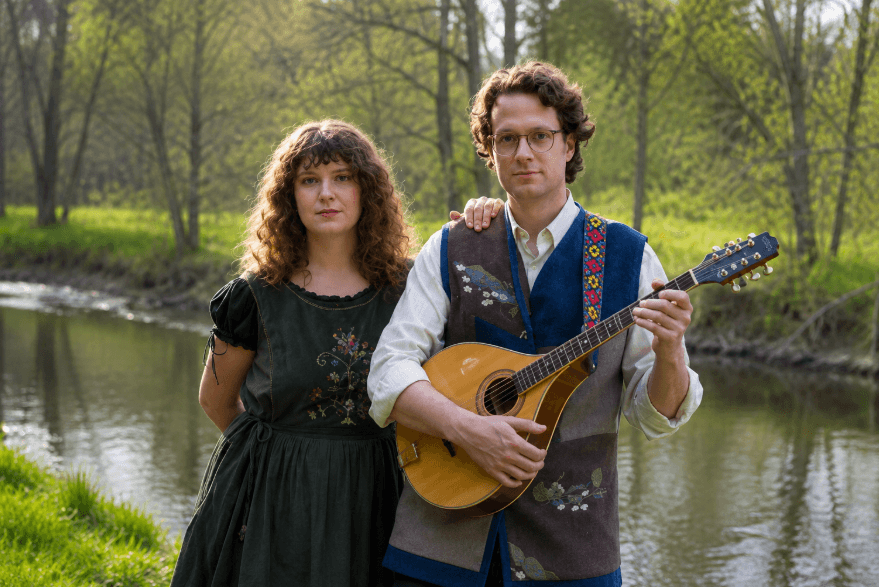 Cobourg Indie Celtic Duo Lo & the High Road Launch Kickstarter to Support New Album ‘Standing Stones’ Cobourg Indie Celtic Duo Lo & the High Road Launch Kickstarter to Support New Album ‘Standing Stones’