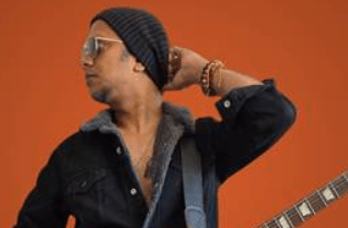 Ottawa Blues-Rock Artist Ash Ravens Announces New Album ‘Letters from an Alien’ for October 20 Ottawa Blues-Rock Artist Ash Ravens Announces New Album ‘Letters from an Alien’ for October 20